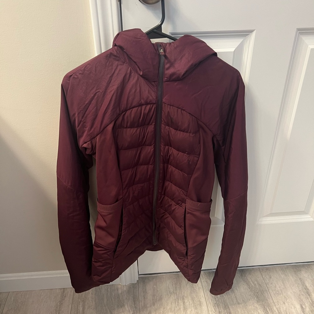 Lululemon Purple Puffer Jacket with Quilted Torso and High Collar